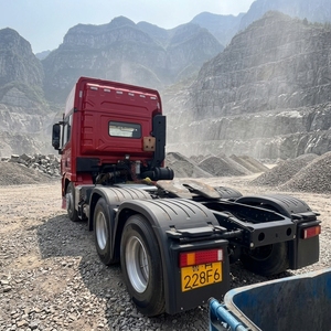 Camión HOWO de Grado Industrial Reacondicionado, Sinotruk HOWO TX 6x4, Cabeza Tractora Usada para Ingeniería Civil - Product Image 4