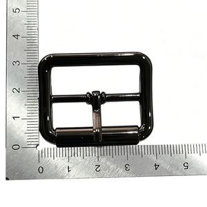 Hebilla Ajustable de Aleación de Zinc con Acabado en Color Gris Metálico, Ecológica y Duradera para Hombres, Ideal para Zapatos y Cinturones, Venta al Por Mayor de Fábrica - Product Image 2