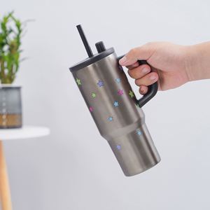 Mug de voyage isotherme sous vide 24oz 720ml avec poignée, couvercle, paille et base antidérapante, pour boissons chaudes et froides - Product Image 5