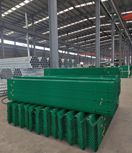 Barrera de Seguridad Vial para Carreteras Medianas con Estructura de Acero Galvanizado Resistente a la Corrosión - Product Image 3