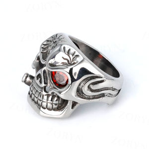 Bague gothique double couche en acier inoxydable 316 pour homme, design croix élégant, textures contrastées, esthétique masculine sombre et raffinée - Product Image 1