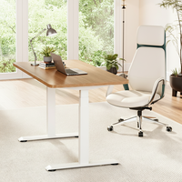 Bureau debout électrique ergonomique moderne en forme de L pour le travail à domicile, la configuration de jeu et la station de travail polyvalente à domicile