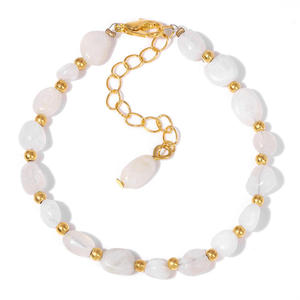 Bracciale in Pietra Naturale Irregolare da Donna, Gioiello Ispirato a Semipreziosi, Intrecciato, Regolabile, con Cristallo di Fragola - Product Image 2