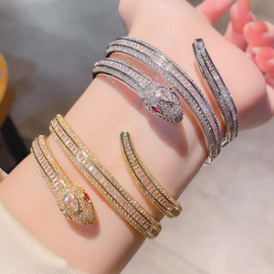 Brazalete Abierto en Forma de Serpiente, Chapado en Oro y Plata, Joyería de Cobre para Fiestas, Primavera 2025, Origen Yiwu - Product Image 1