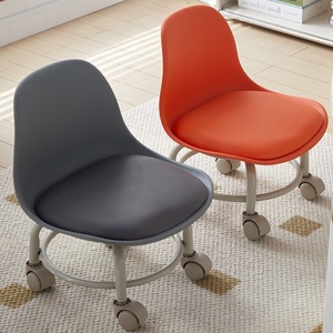 <span class=keywords><strong>Tabouret</strong></span> à roulettes universel <span class=keywords><strong>de</strong></span> conception moderne <span class=keywords><strong>pour</strong></span> tout-petits banc <span class=keywords><strong>de</strong></span> patinage à roulettes paresseux <span class=keywords><strong>pour</strong></span> la maison avec poulie belle couture petite chaise populaire - Product Image 3