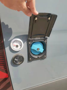 Cerradura Impermeable IP44 de Funcionamiento Suave para Toma de Agua de Autocaravana, Caja Exterior de Caravana, Material ABS Blanco/Negro, Tapa de Tanque de Combustible Fácil de Instalar - Product Image 4