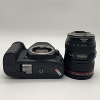 Appareil photo reflex numérique plein format d'occasion Canon EOS 5D Mark IV (5D4) avec objectif EF 24-105mm f/4L IS II USM et vidéo 4K – Vente en gros