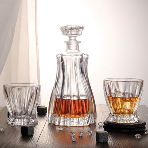 <span class=keywords><strong>Carafe</strong></span> à whisky <span class=keywords><strong>en</strong></span> verre transparent et <span class=keywords><strong>cristal</strong></span> de style vintage pour bar ou salle à manger. - Product Image 2