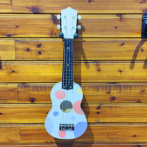 Ukelele de Madera de 21 Pulgadas, Nuevo, al por Mayor, Guitarra de Juguete Musical Clásica Mini para Niños - Product Image 4