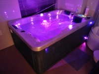 Bak mandi akrilik untuk dewasa, bak mandi berdiri bebas, spa pijat desain baru Modern luar ruangan 3 orang