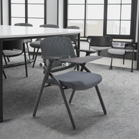 Chaises de formation pliantes en plastique au design moderne avec roulettes en plastique durables pour mobilier commercial, usage domestique, bureau et école