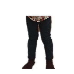 Venta al por Mayor en Línea, Ropa Infantil de Moda, Pantalones de Encaje para Niñas, Ropa de Invierno para Bebés, de China - Product Image 1