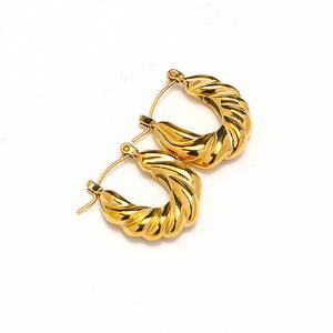 Mode transfrontalière Europe et États-Unis tempérament minoritaire exagéré boucles d'oreilles en forme de U femme titane acier 18K <span class=keywords><strong>g</strong></span> - Product Image 4