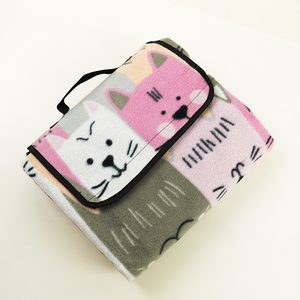 Manta de Picnic Impermeable, Ecológica, de PVC Reciclado, Personalizada, Plegable, Portátil, a Prueba de Arena, Certificada por GRS, para Playa, Parque y Exteriores - Product Image 2