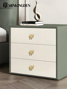 Poignée de meuble artisanale en laiton massif, design « Gentleman Knot », finition dorée, quincaillerie sur mesure de luxe pour armoire - Product Image 1