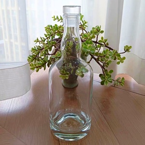 Bouteilles <span class=keywords><strong>de</strong></span> vin en verre rondes vides <span class=keywords><strong>de</strong></span> 500 ml (16 oz) avec bouchon en verre rechargeable pour le claret, le porto, la tequila - Product Image 4