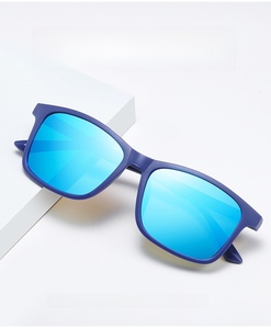 Lunettes de soleil carrées pour hommes UV400 Vision nocturne Lentille jaune Anti-éblouissement Conduite Conducteur TAC Lunettes de soleil polarisées - Product Image 2