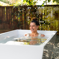 Baignoire de trempage à froid autoportante en acrylique Gurgle avec raccordement pour refroidisseur, idéale pour les salles de sport et les spas