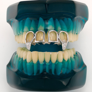 Grillz para dientes: diseño geométrico hueco de oro, plata y circonita con engaste de púas, para uso diario masculino. - Product Image 3