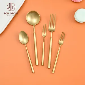 गर्म बिक्री पाले सेओढ़ लिया रेस्तरां सरल डिजाइन लक्जरी होटल वेडिंग थोक Flatware कटलरी सेट डिनर बर्तन सोने चांदी के बर्तन