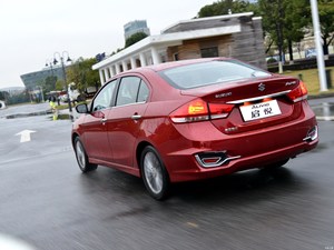 Voitures d'occasion <span class=keywords><strong>2022</strong></span> 2021 2020 Changan <span class=keywords><strong>Suzuki</strong></span> <span class=keywords><strong>Ciaz</strong></span> Alivio Essence Bi-carburant Volant à Gauche 5 Places - Product Image 6