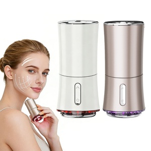 Appareil de beauté pour le lifting et le raffermissement de la peau du visage et du cou, couleurs ROUGE et VERT, et 3 modes, dispositif de ventouses sous vide - Product Image 1