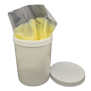 Nature Pure <span class=keywords><strong>Gelée</strong></span> <span class=keywords><strong>royale</strong></span> fraîche en bouteille 10-HDA 1.6% Halal Lait d'abeille congelé en vrac de qualité alimentaire Vente en gros Norme européenne Jaune clair - Product Image 4