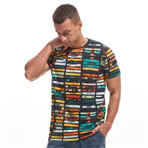 T-shirt en coton tricoté épais pour homme, tendance 2024, avec logo graphique personnalisé, style streetwear, commande en gros premium - Product Image 4