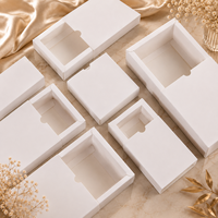 Boîte cadeau en papier kraft recyclé écologique, finition mate, logo/design personnalisable pour le rangement de bijoux et l'emballage cadeau (vente en gros)