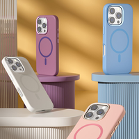 Accepter la coque de téléphone personnalisée de haute qualité, légère, en silicone liquide, coque de téléphone rigide magnétique à couverture complète iPhone16 pro max