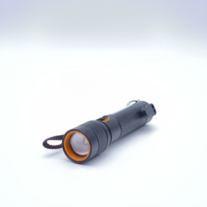 Linterna LED de Bolsillo Recargable por USB, Resistente al Agua IP55, Cuerpo de Aluminio, Ángulo de Haz de 120°, Modo SOS, Linterna de Emergencia para Exteriores y Camping - Product Image 5