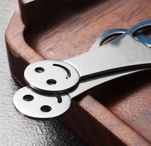 Abridor de Botellas de Cerveza con Cara Sonriente Personalizado, Diseño Simple Creativo de Acero Inoxidable, Regalos Promocionales Reactivos para Empresas - Product Image 5