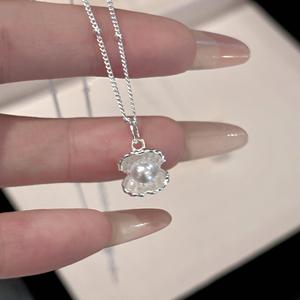 Collar con Colgante de Concha de Sirena de Plata de Ley S925, Collar de Nácar Blanco Natural de Alta Gama - Product Image 5