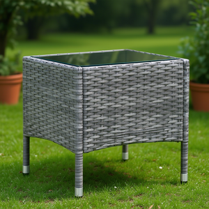 Table d'extérieur grise en rotin PE avec structure en acier et plateau en verre, design contemporain, pour usage en jardin - Product Image 2