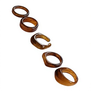 Ensembles de bagues vintage de luxe en résine marbrée pour femmes, uniques, élégantes, faites à la main, larges, unies, ANEES HANDICRAFTS, bijoux en acrylique unisexe - Product Image 6