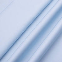 Tissu pour blouses médicales blanches 65/35 polyester coton 115 g/m² popeline tissée pour uniformes d'infirmières