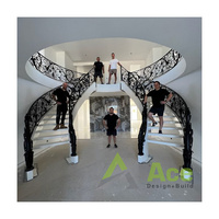 Projets de Villa courbé/arqué double faisceau escalier avec LED escalier léger semelle en bois massif