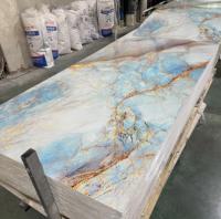 Panneau mural en PVC marbré de 2 mm d'épaisseur, haute brillance, revêtement UV, imperméable, résistant à l'humidité, plaque de pierre artificielle pour bureau, hall d'hôtel