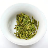 Thé vert Longjing de qualité supérieure pour les connaisseurs, riche en polyphénols antioxydants, provenant de la région de la montagne de Shifeng.