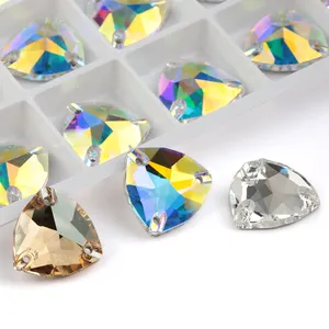 Leverancier Aaaaa Kwaliteit Vet Kleuren Driehoek Drie Gaten Crystal Ab 12Mm 16Mm 22Mm Snijvlak Naaien Glas steentjes
