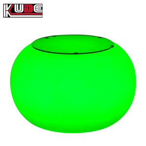 Table basse LED sphérique en forme de tambour, table lumineuse avec plateau en verre trempé, mobilier LED en plastique PE pour bar et salon, vente en gros - Product Image 3