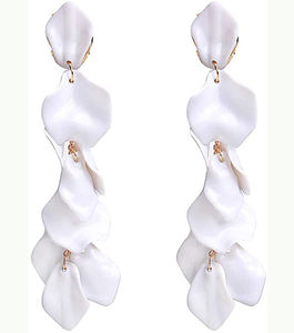 Boucles d'oreilles longues en forme de pétale acrylique pour femme, bijoux de fleurs, style bohème, - Product Image 1