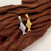 Bijoux sans ternissement Construisez vos propres breloques pour collier Pendentif poisson plaqué or 18 carats Charme animal délicat Charmes de poisson minimaux