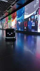Robot de Limpieza Comercial Q3-G con Succión de 15KPa para Oficina, Hotel y Almacén - Product Image 4