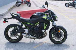 MEILLEURE qualité 2024-2025 Kawasakis <span class=keywords><strong>Ninja</strong></span> <span class=keywords><strong>650</strong></span> métallisé mat Graphenesteel gris nouvelle rue moto prêt à expédier dans le monde entier - Product Image 2