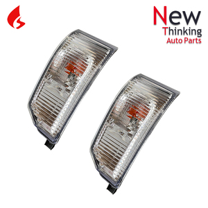 Phụ tùng độ xe tải Nhật Bản cho Isuzu New <span class=keywords><strong>NPR</strong></span> 700P, đèn xi nhan góc trong suốt màu trắng - Product Image 2