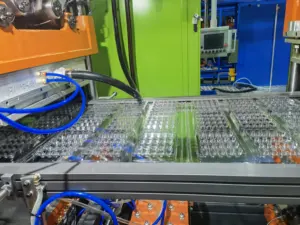 Boîte de nourriture rapide PP PS PET thermoformage Machine à haute vitesse automatique sous vide Blister en plastique