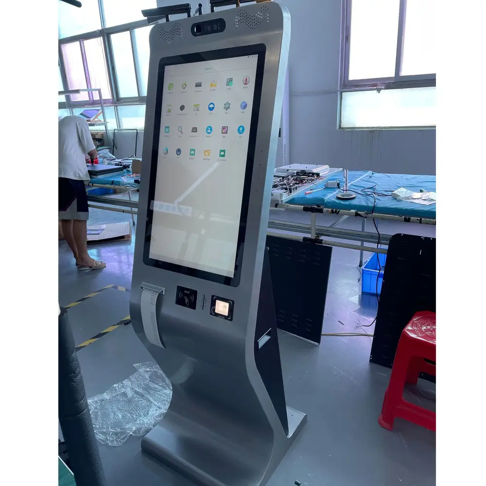 Chiosco mcdonald self-service touch screen autoportante personalizzato da 32 pollici