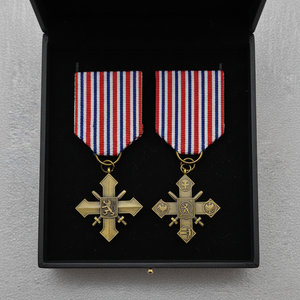 Pièces de monnaie commémoratives de style antique du croix de <span class=keywords><strong>guerre</strong></span> de la Tchécoslovaquie de <span class=keywords><strong>1939</strong></span>, cadeaux, décoration de la maison - Product Image 2