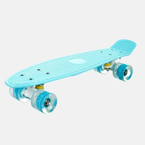 <span class=keywords><strong>Mini</strong></span> Patineta Completa de Plástico de 22 Pulgadas a Bajo Precio con Ruedas Grandes de PU con Luces LED y Cola de Un Solo Giro - Product Image 4